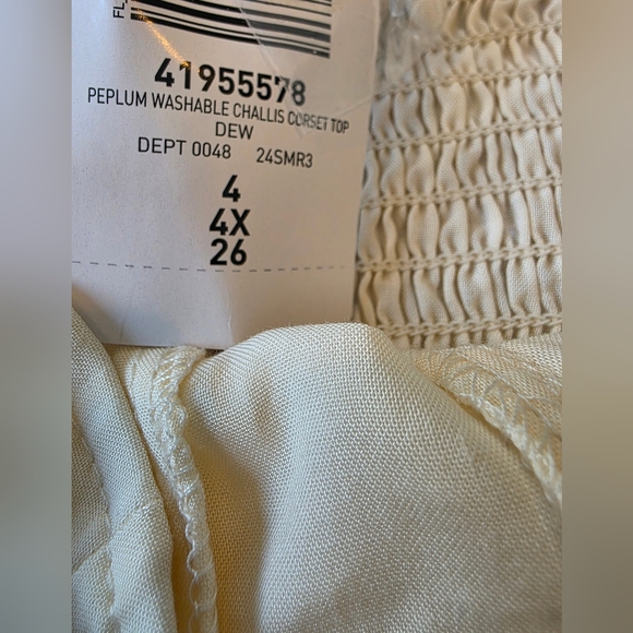 Torrid Plus Size 4X Challis Corset Top Ivory dew Smocked Back New w/ Tags - Picture 5 of 12